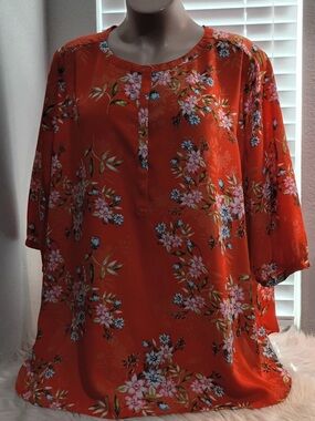 Women Within Women’s 6X Top